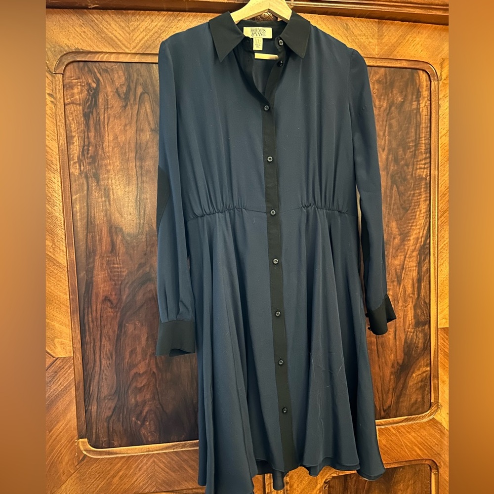 Holmes and Yang. Navy and Black Long-Sleeve Button-Front Shirt Dress
